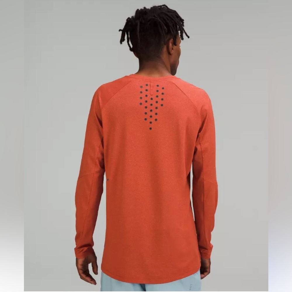 Textured Training Long Sleeve Shirt I lululemon Crewneck Top in Rust Orange Sz S
